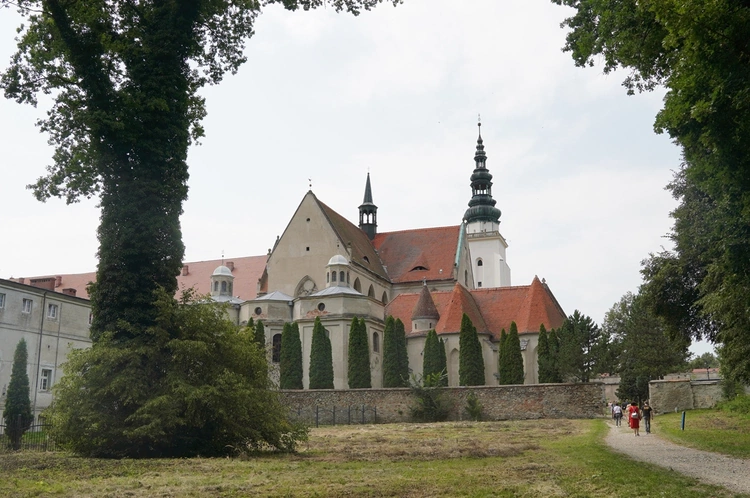 Henrykowskie zakamarki