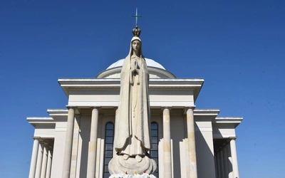 Dąbrowska świątynia jubileuszowa