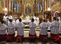 Z Matką Bożą Pocieszenia, św. Fidelisem i Aureliuszem
