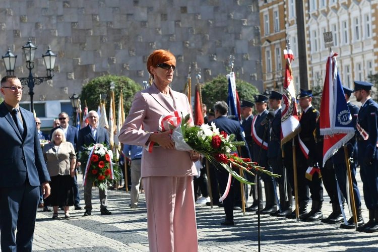 Polowa Msza św. przy katedrze na 45 lat Solidarności