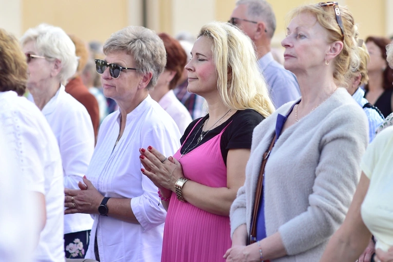 Odpust Matki Bożej Królowej Pokoju