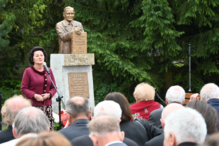Odsłonięcie pomnika Stefana Banacha 