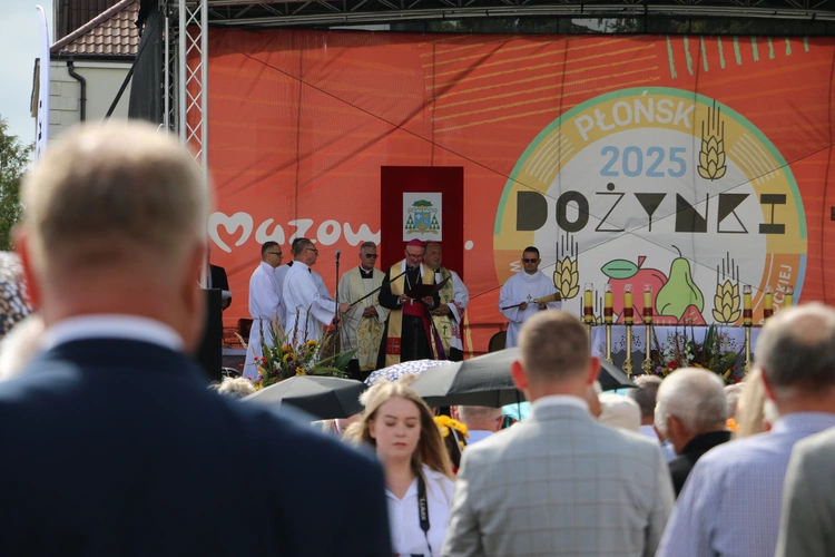 Płońsk. Wojewódzko-diecezjalne święto plonów  cz.I