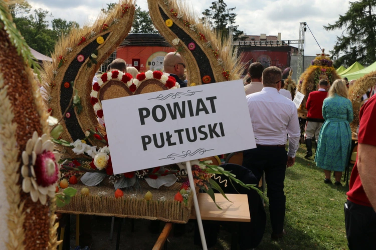 Płońsk. Wojewódzko-diecezjalne święto plonów  cz.I