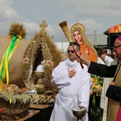Płońsk. Wojewódzko-diecezjalne święto plonów  cz.I