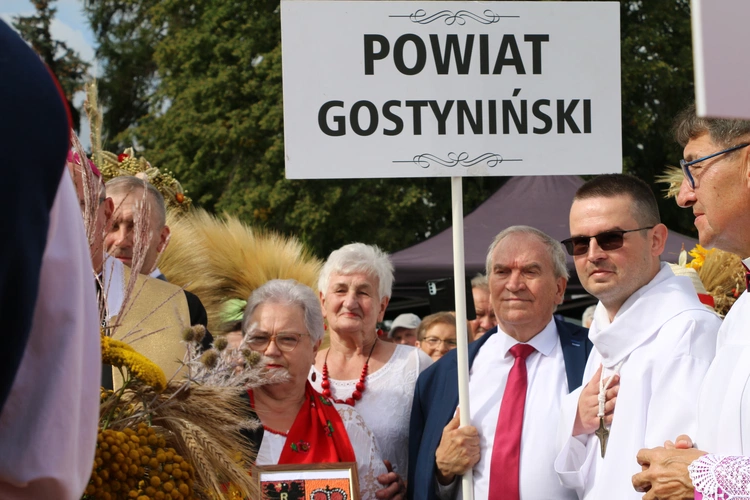 Płońsk. Wojewódzko-diecezjalne święto plonów  cz.I