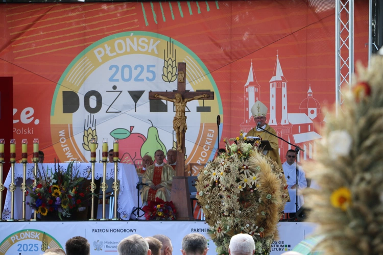 Płońsk. Wojewódzko-diecezjalne święto plonów cz. II
