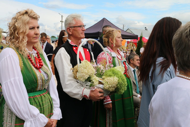 Płońsk. Wojewódzko-diecezjalne święto plonów cz. II