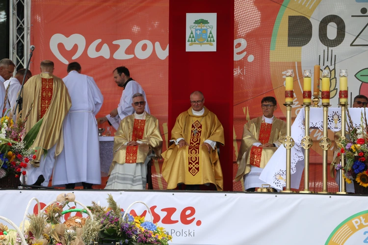 Płońsk. Wojewódzko-diecezjalne święto plonów cz. II