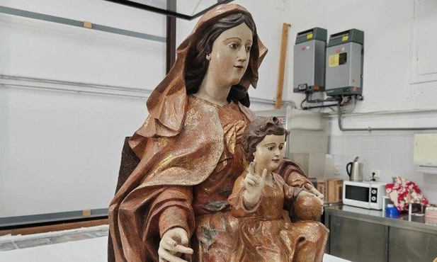 La Moreneta – Madonna papieży