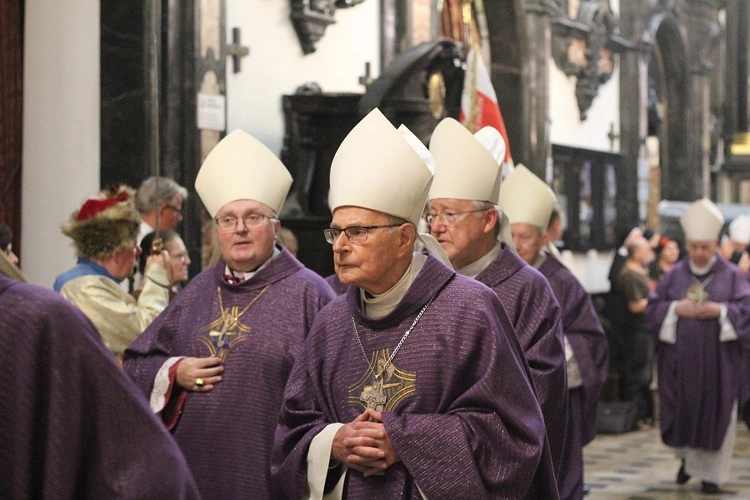 Msza św. żałobna w intencji bp. Jana Szkodonia