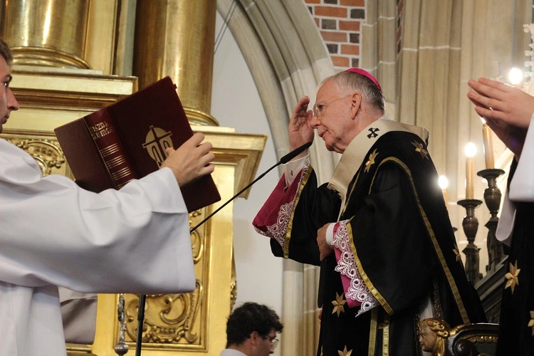 Msza św. żałobna w intencji bp. Jana Szkodonia