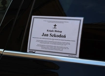 Msza św. żałobna w intencji bp. Jana Szkodonia