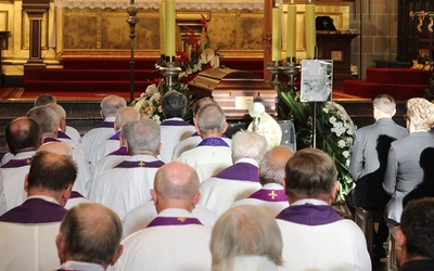 Był pracowity, pobożny, bardzo kapłański