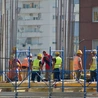 462 tys. obywateli Ukrainy ma ważne zezwolenia na pobyt czasowy, w większości wydane w związku z podejmowaniem w naszym kraju pracy. 
