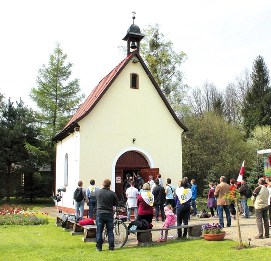 Obchody 25-lecia poświęcenia sanktuarium przy ul. Andersa 67 odbędą się  6 września.  Mszy św. w południe przewodniczyć będzie bp Sławomir Oder. 