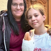 Pani Natalia  od kilku lat wysyła Wiktorię na te kolonie.  – Uwielbiam  te wyjazdy – mówi córka.