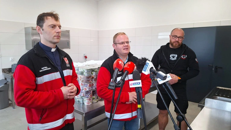 "Ciepło w sercu". Caritas realizuje nowy program