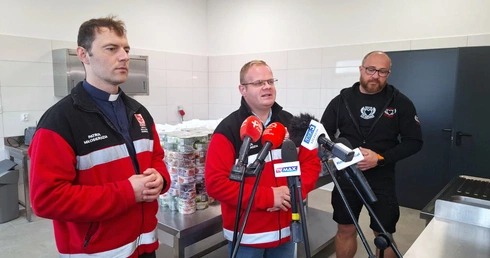 "Ciepło w sercu". Caritas realizuje nowy program
