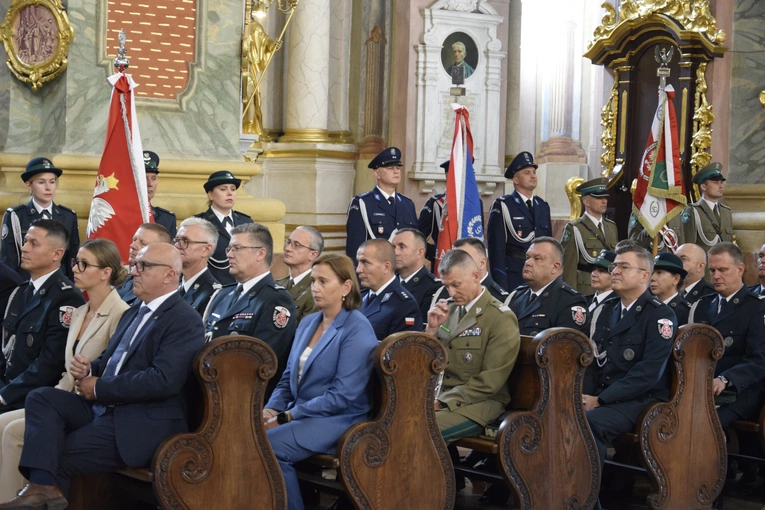 Radość i służba celników