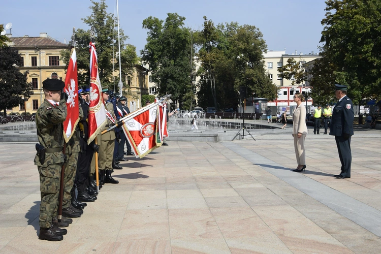 Radość i służba celników