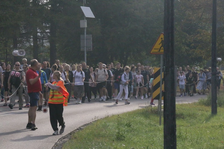 Pielgrzymi w drodze