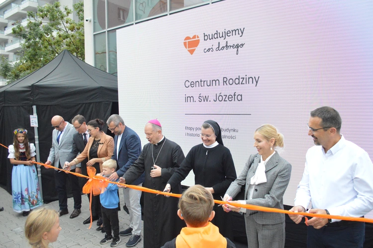 Poświęcenie i otwarcie Centrum Rodziny im. św. Józefa