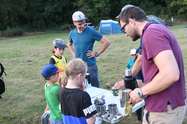 "Misja 47 godzin z ojcem..." w Gębicach