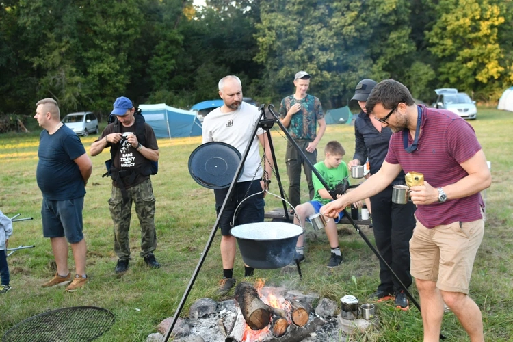 "Misja 47 godzin z ojcem..." w Gębicach