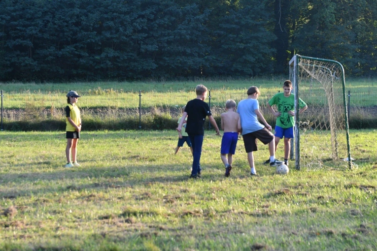 "Misja 47 godzin z ojcem..." w Gębicach