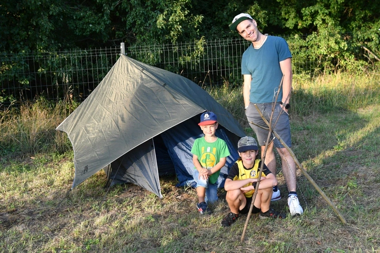 "Misja 47 godzin z ojcem..." w Gębicach