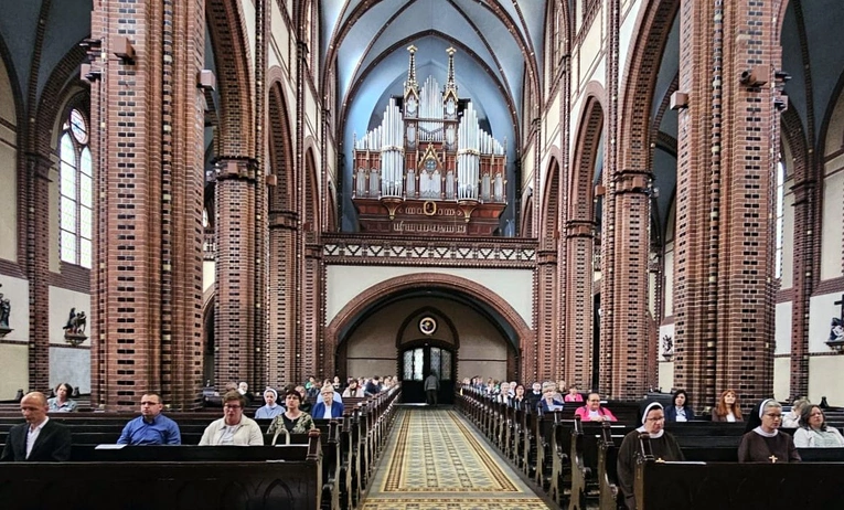 Bp Iwanecki: Dla niejednego ucznia jesteśmy osobami pierwszego kontaktu z Kościołem