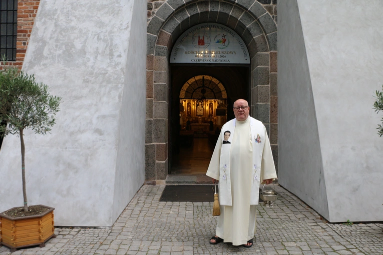 V Młodzieżowa Pielgrzymka z Płońska do Czerwińska n. Wisłą 