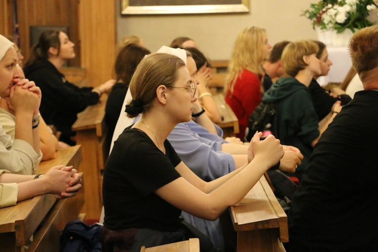 V Młodzieżowa Pielgrzymka z Płońska do Czerwińska n. Wisłą 