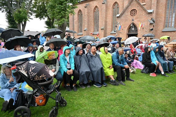 Wielki odpust w Swarzewie - sobotnie uroczystości