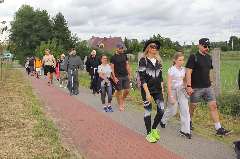 Franciszkańska pielgrzymka piesza