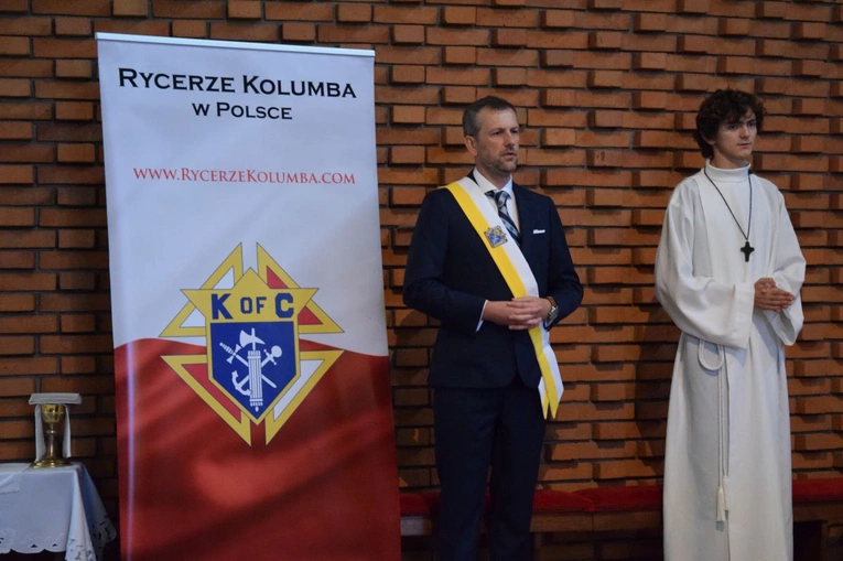 Męski Różaniec w parafii Pelagów