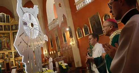 Uroczystości winobraniowe ku czci patrona miasta - św. Urbana I