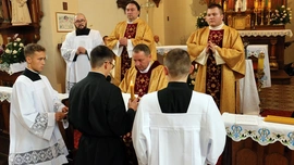 Po raz pierwszy, kolejny i na całe życie - młodzi salwatorianie ślubują Bogu
