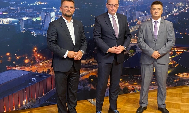 Katowice. Na terenie byłej kopalni "Boże Dary" powstanie nowy basen