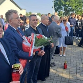 Społeczeństwo ziemi koneckiej pamięta o bohaterskich żołnierzach. 