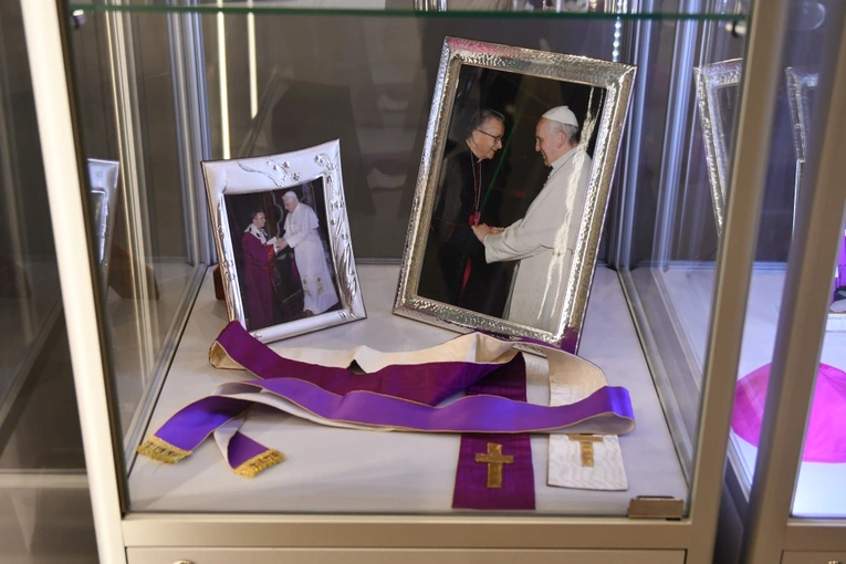 Konsekracja ołtarza w katedrze