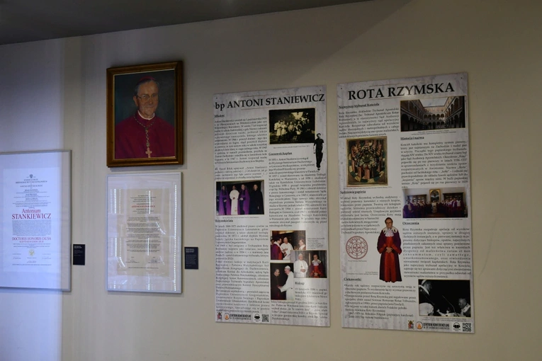 Konsekracja ołtarza w katedrze