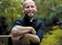 O. Roman Groszewski SJ: Bycie miłosiernym trzeba zacząć od siebie. Również od swego ciała
