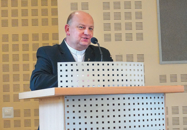 Ks. Adam Spałek jest diecezjalnym wizytatorem katechizacji i diecezjalnym duszpasterzem nauczycieli i wychowawców. 