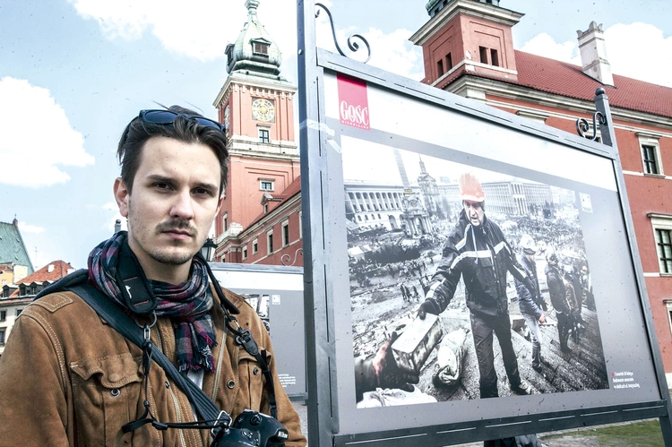 Zdjęcia z Majdanu z roku 2014 przyniosły Jakubowi Szymczukowi nagrodę Grand Press Photo. 