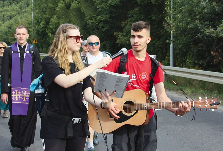 Trwają zapisy przez formularz internetowy. Można go znaleźć na stronie: wroclaw.gosc.pl.
