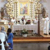 Eucharystii przewodniczył ks. Marian Kopko.  