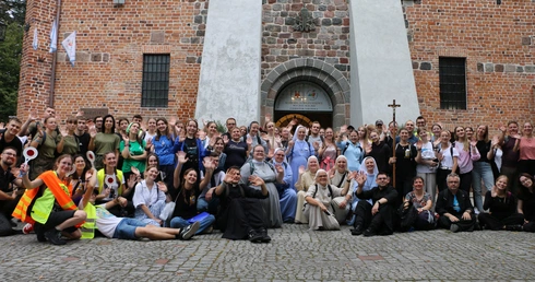 Płońsk-Czerwińsk n. Wisłą. Młodzi nie boją się trudzić... i modlić!