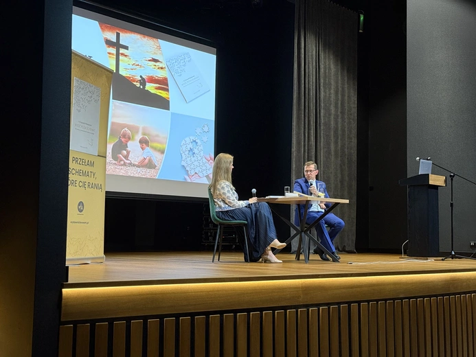 Spotkanie wokół książki "Wyjść poza schemat"